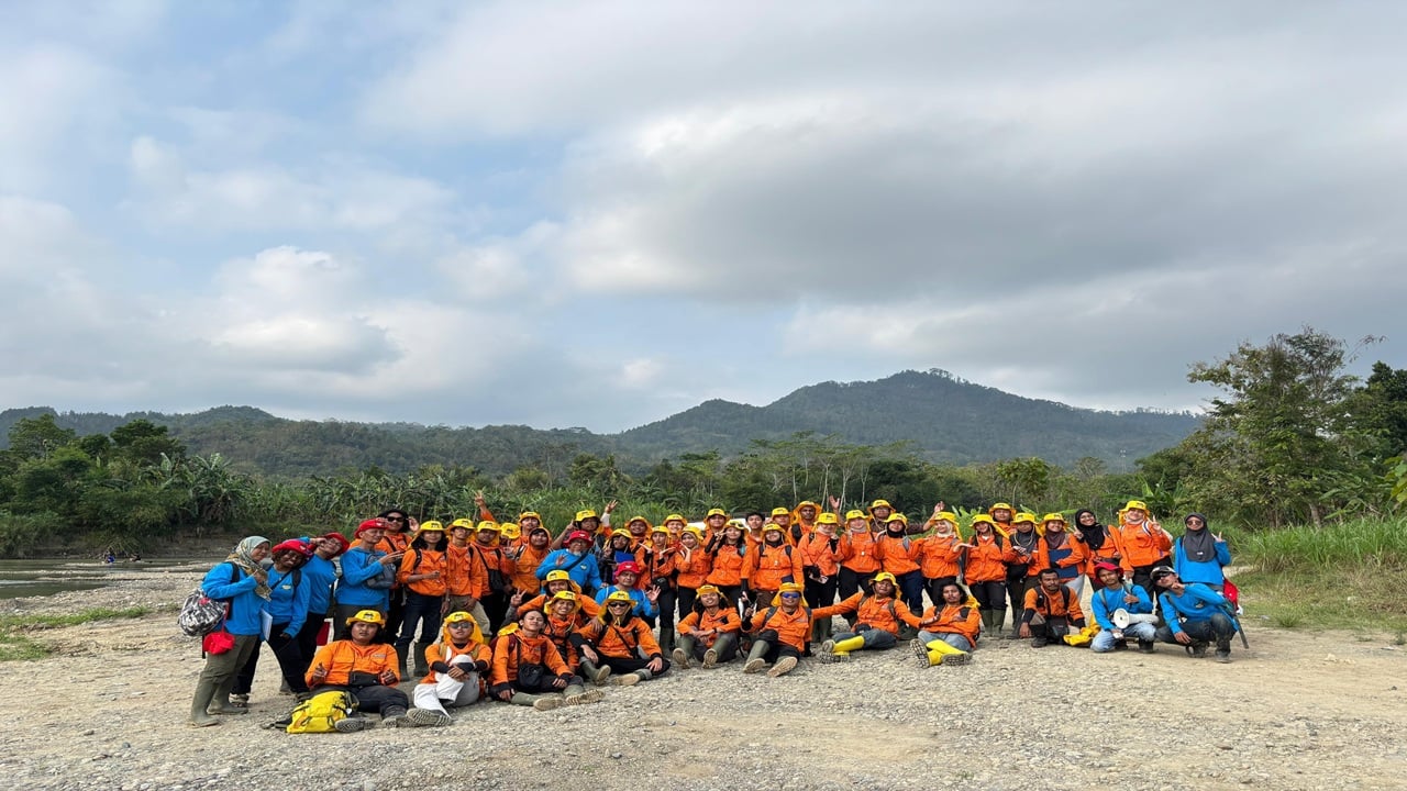 Kuliah Lapangan Karangsambung 2025: Penguatan Kompetensi Geologi Lapangan Mahasiswa Teknik Geologi Universitas Pakuan